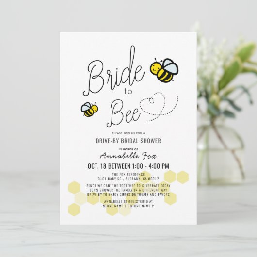 Bride to Bee White Drive-by-Brautparty Einladung (Stehend Vorderseite)