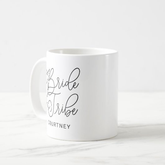 Bride Tribe Black Modern Script Custom Wedding Kaffeetasse (Vorderseite Links)