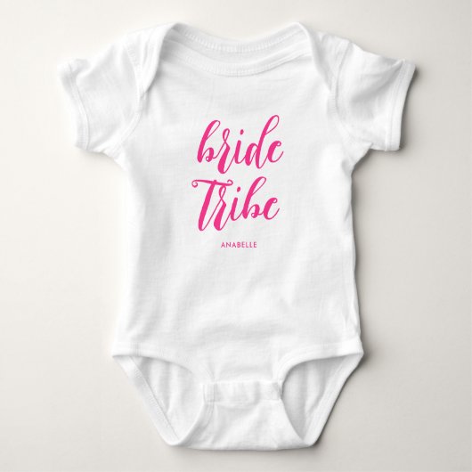 Bride Tribe Modern Pink Script Junggeselinnen-Absc Baby Strampler (Vorderseite)