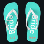 Bride Turquoise Blue Badesandalen<br><div class="desc">Türkisblau mit Braut in weißem Text geschrieben und Datum der Hochzeit in Korallen mit weißen Akzenten. Hübsches Strandziel oder Flitterwochen flip Flops. Originale Entwürfe von TamiraZDesign.</div>