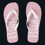 Bride Typografie Pink Flip Flops Badesandalen<br><div class="desc">Designed for the bride zu sein.</div>