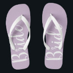 Bride Typografy Lila Wedding Flip Flops Badesandalen<br><div class="desc">Unsere Brautflöten sind perfekt für die Braut.</div>