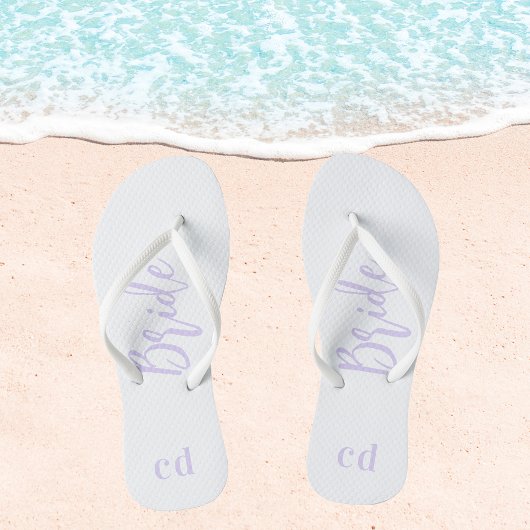 Bride, weiß violette Lava Monogramm Initialen Badesandalen