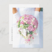 Bride White Lace und Blume Bouquet Wedding RSVP Einladungspostkarte (Vorne/Hinten)