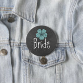 Bride Wild Aquamarine Rose Chalkboard Button (Beispiel)