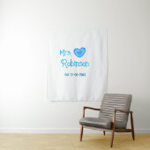 Bride zu Mrs. Name Datum blau Herz Wassercolo Wandteppich (Beispiel)