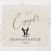 Brides Happy Verlobung Schaumweinetikett (Einzelnes Label)