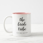 Bridesmaid-Kalligrafie The Bribe Tribe Custom Zweifarbige Tasse (Links)