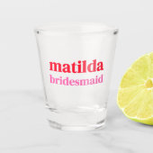 Bridesmaid Minimal Rot und Rosa Bachelorette Schnapsglas (Vorderseite)