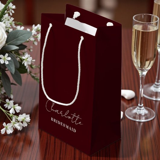 Bridesmaid Minimalist Script | Deep Burgundy Kleine Geschenktüte