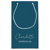 Bridesmaid | Minimalistisches Script Canoe Blue Kleine Geschenktüte (Rückseite)