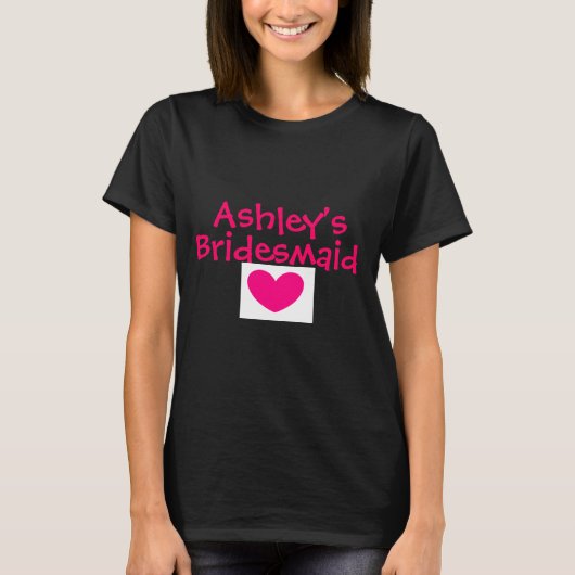 Bridesmaid T Shirt mit rosa Herz (Vorderseite)