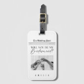 Bridesmaid Vorschlag Newspaper Gepäckanhänger (Vorderseite Vertikal)