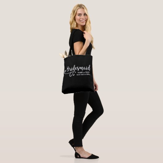 Bridesmaier Wedding Tote Bag | Fun Swirl Script Tasche (Am Model)