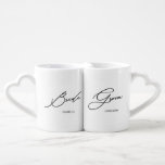 Bridge and Groom Chic Calligraphy Liebestassen<br><div class="desc">Elegantes Braut- und Bräutigam-Skript mit Namen,  die Tasse verschachteln.</div>