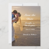 Bridge & Groom on Sunset Beach Save the Date Card (Vorderseite)