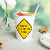 Bridge Ices vor Road Sign Winter Sicherheit Pappbecher
