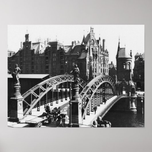 Bridge in der Speicherstadt Hamburg, c.1910 Poster (Vorne)