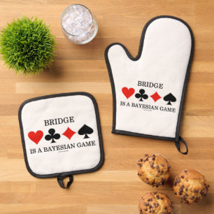 Bridge ist ein Bayes'sches Spiel Vier Kartensymbol Ofenhandschuh & Topflappen-Set