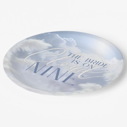 Bridge on Cloud Nine 9 White Pampas Brautparty Pappteller (Schrägansicht)
