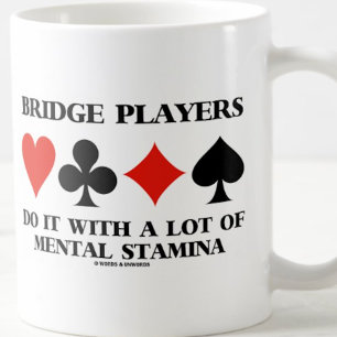 Bridge-Spieler tun es mit einer Menge geistiger Au Kaffeetasse