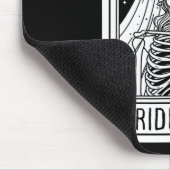 Bridge to be Gothic Skeleton Tarot Card Bacheloret Mousepad (Ecke)