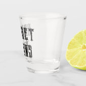 BRIDGET EVANS SCHNAPSGLAS (Rechts)