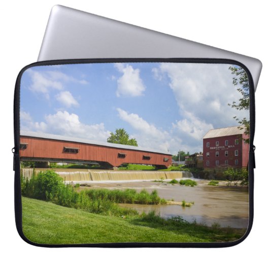 Bridgeton Bridge and Mill Laptopschutzhülle (Vorderseite)