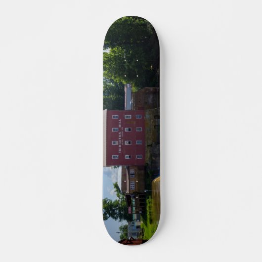 Bridgeton Mill Skateboard (Vorne)