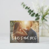 Briefe, die sie sagte ja Save the Date Postkarte (Stehend Vorderseite)