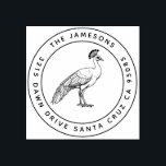 Briefmarke der Pfauenfamilie - Regale Strahlung Gummistempel<br><div class="desc">Lass deinen Mail-Schimmer mit der majestätischen Schönheit dieser Briefmarke der Peacock Family Rücksendeadresse. Mit einem detaillierten indischen Pfau und einem anmutigen Absturz, der Ihren Familiennamen prägt, bringt dieses Design königliche Eleganz in jeden Umschlag. Perfekt für: Luxe Hochzeitseinladungen Urlaubskarten, die eine Aussage machen Familien, die opulente Details schätzen Südasien-inspirierte Feiern Special...</div>