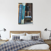 Briefmarke des Bibliotheksdatums Leinwanddruck (Insitu (Schlafzimmer))