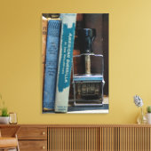 Briefmarke des Bibliotheksdatums Leinwanddruck (Insitu (Wohnzimmer))