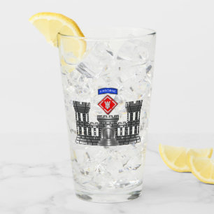 Brigade-Im Flugzeug Chrome Castle Glas