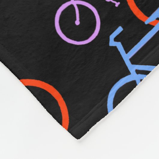 Bright Bicycles-Muster auf schwarzen Fleecedecke (Ecke)