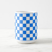 Bright Blue and White Checkers Kaffeetasse (Mittel)