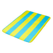 Bright Blue and Yellow Stripes  Badematte (Schrägansicht)