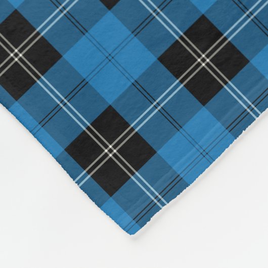 Bright Blue Clan Ramsay Hunting Tartan Fleecedecke (Ecke)