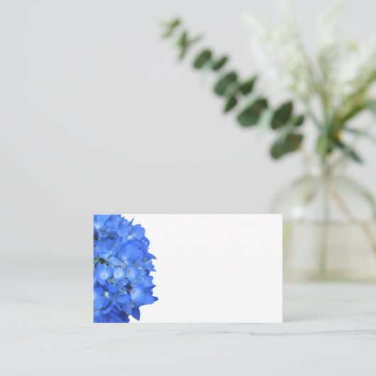 Bright Blue Hydrangea Floral Blank Platzkarten (Stehend Vorderseite)
