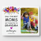 Bright & Bold Florals 'Promoted to Oma' Foto Fotoplatte (Vorderseite)