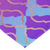 Bright Bold Vivid Orange Lila Fuchsia Trefoil Tischdecke (Schrägansicht)