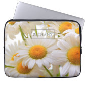 Bright Daisies Blume Elegant Personalisiert Laptopschutzhülle (Vorderseite)