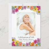 Bright Floral Celebration of Life Program Einladung (Vorderseite)