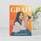 Bright Magazine Style Graduation Announcement Einladung (Stehend Vorderseite)