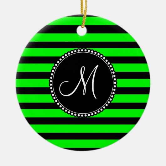Bright Neon Lime Green und Black Stripes Keramik Ornament (Vorne)