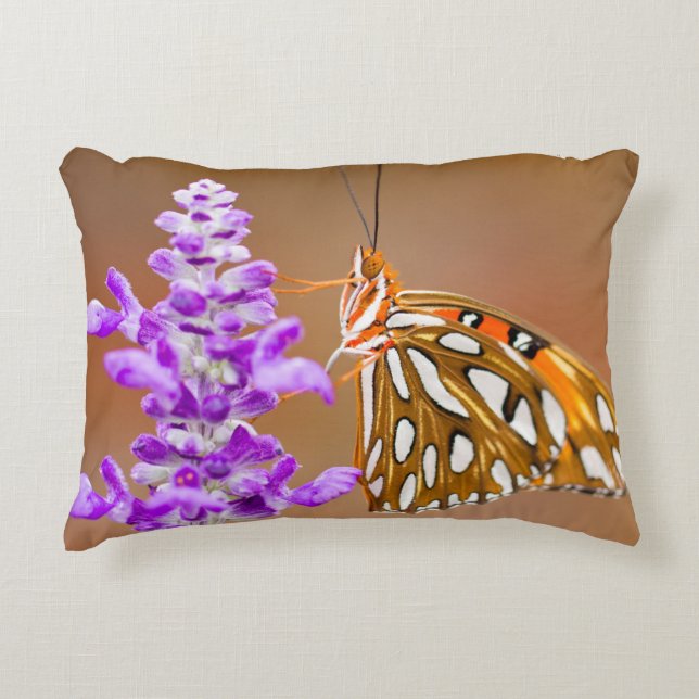 Bright Orange Gulf Fritillary Butterfly Dekokissen (Vorderseite)