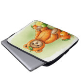 Bright Orange Teddy von Natasha Us Laptopschutzhülle (Vorne Knopf)