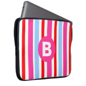 Bright Pink and Blue Candy Stripes Monogram Laptopschutzhülle (Vorne Rechts)
