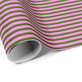 Bright Pink and Green Retro Stripe Modern Geschenkpapier (Rolleneckpunkt)