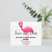 BRIGHT PINK FLAMINGO Save the Date weiß Ankündigungspostkarte (Stehend Vorderseite)